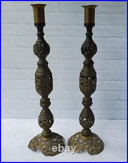 Pair Vtg Ornate Pierced Brass Candlesticks Taper Candle Holders 15T Altar Decor