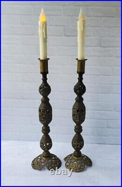 Pair Vtg Ornate Pierced Brass Candlesticks Taper Candle Holders 15T Altar Decor