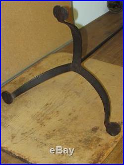 VERY RARE 18TH C FLOOR STANDING WROUGHT IRON AND BRASS ADJUSTABLE CANDLE HOLDER